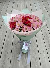 Букет цветов из:  Альстромерии в Шолоховском