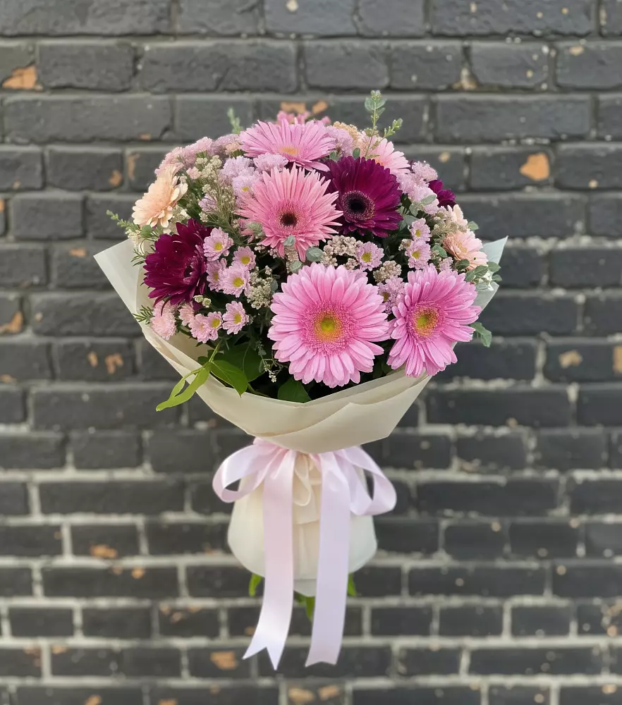Букет цветов из: Герберы и Хризантемы в Шолоховском