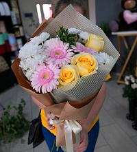 Букет цветов из:  Герберы, Розы и Хризантемы в Шолоховском