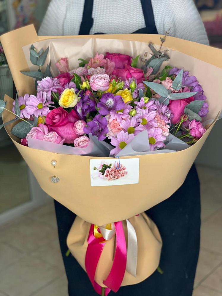 Букет цветов из: Хризантемы, Гвоздики и Альстромерии в Шолоховском