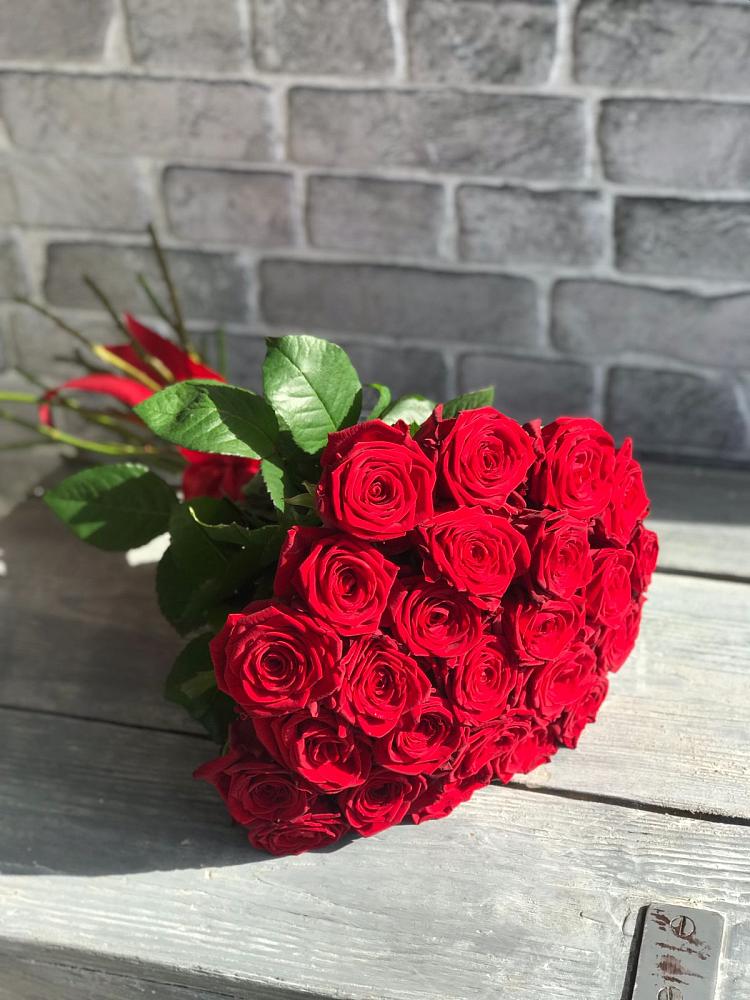 Букет Красные розы Фридом в Шолоховском