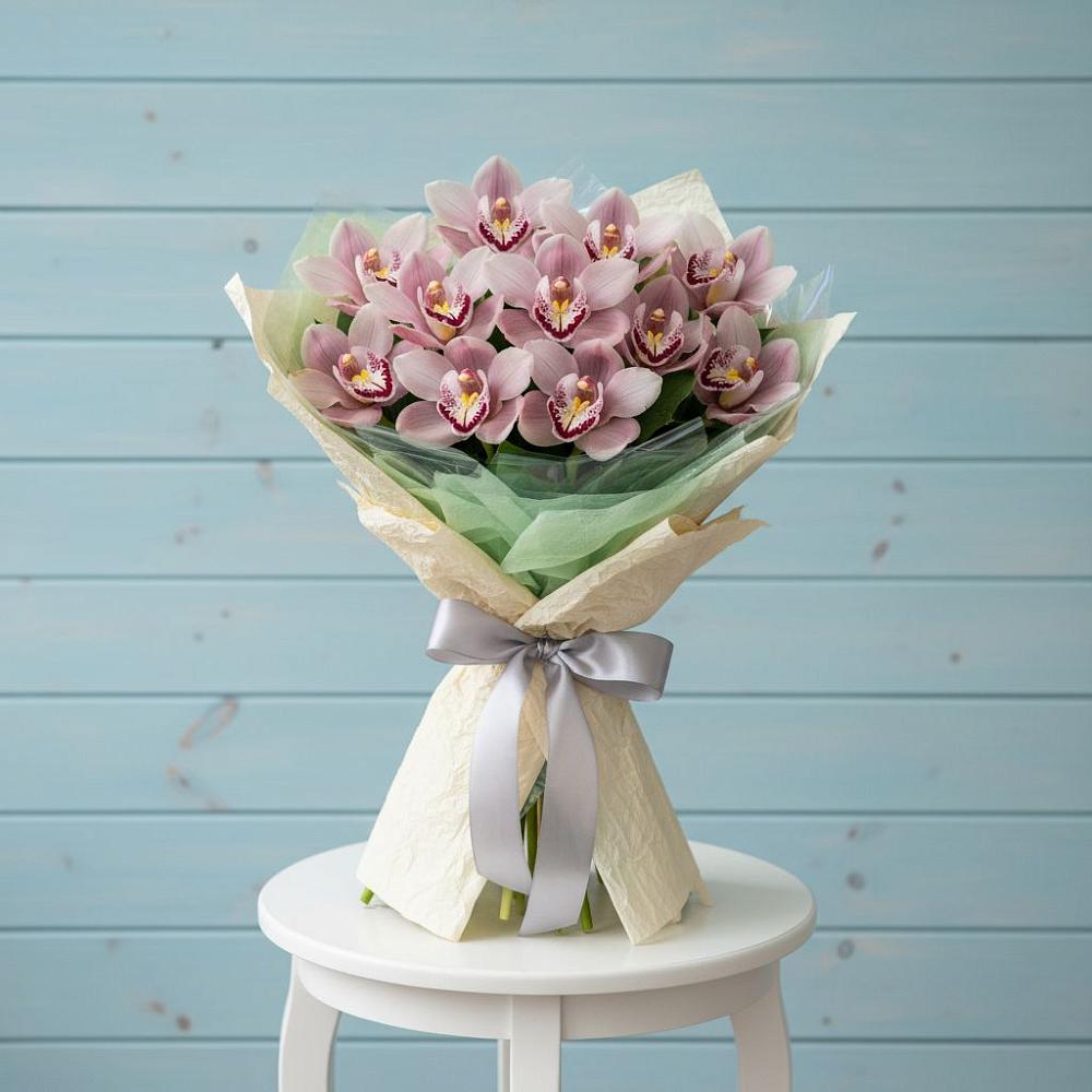 Букет цветов из: Орхидеи и Розы в Шолоховском