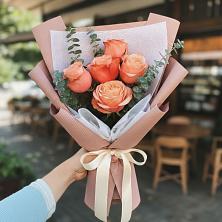 Букет цветов из:  Розы в Шолоховском