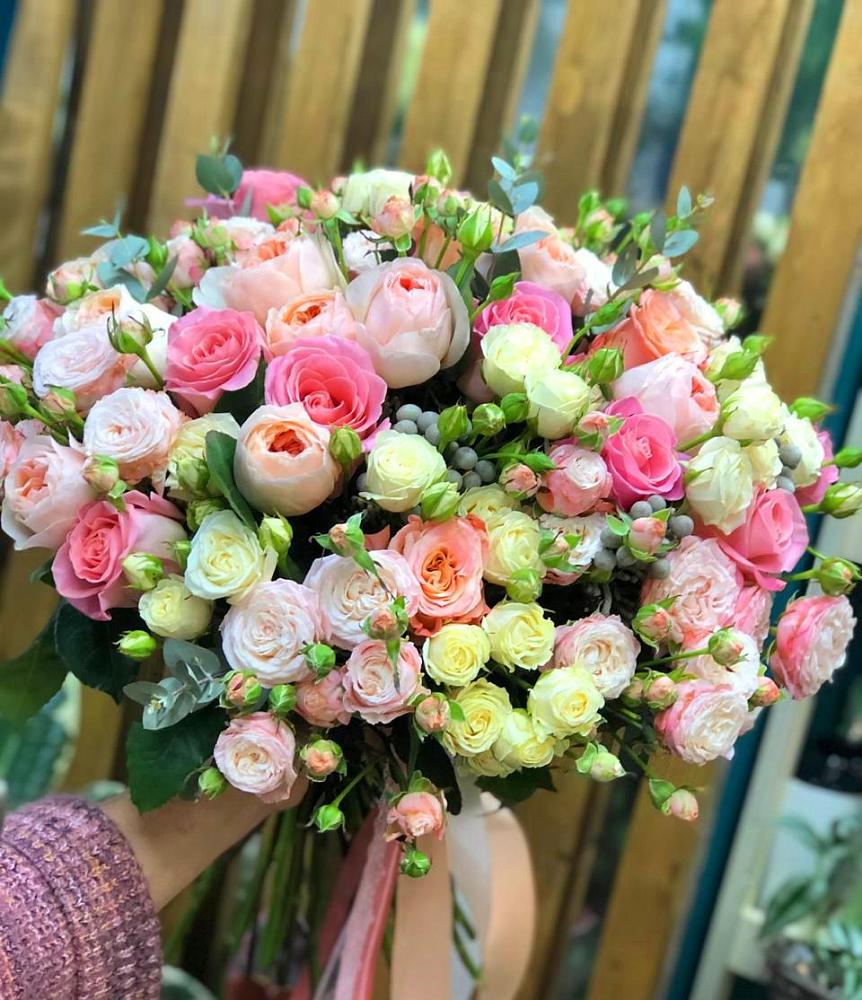 Букет цветов из: Розы в Шолоховском