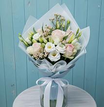 Букет цветов из:  Розы и Лизиантусы в Шолоховском