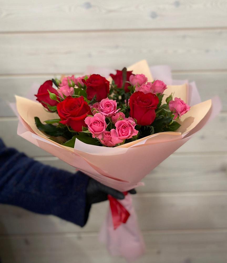 Букет цветов из: Розы в Шолоховском